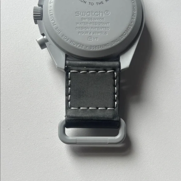 Omega x Swatch Speedmaster Misson to the Moon Watch - Picture 7 of 8